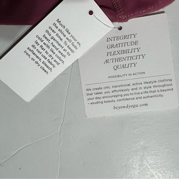 Beyond Yoga Twinkle High Waisted Twinkle 7/8 Midi Leggings - Picture 7 of 10